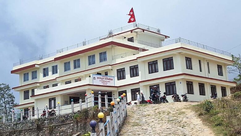 जन्तेढुङ्गा गाउँपालिकाले सुरु ग¥यो राष्ट्रिय फूल ‘लालीगुराँस’ संरक्षण अभियान