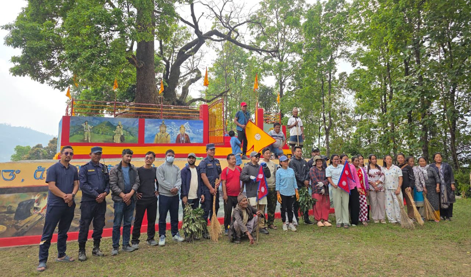 श्रम साकेला अभियान : जनश्रमदानमार्फत साकेला थान र पार्क (उद्यान)को सरसफाइ