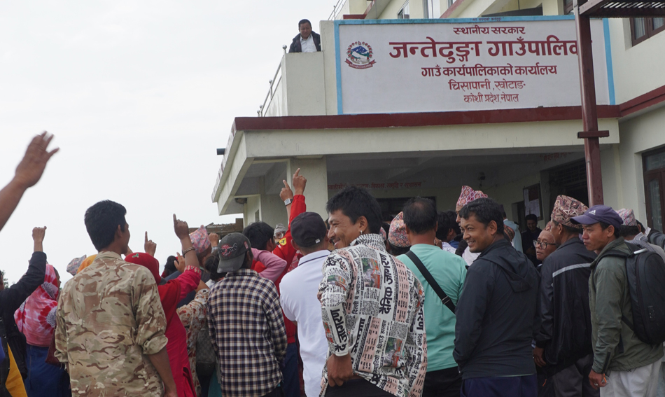 बाँदरपीडित किसानद्धारा गाउँपालिका घेराउ, नियन्त्रण गर्न स्वयम्सेवक परिचालन गरिने
