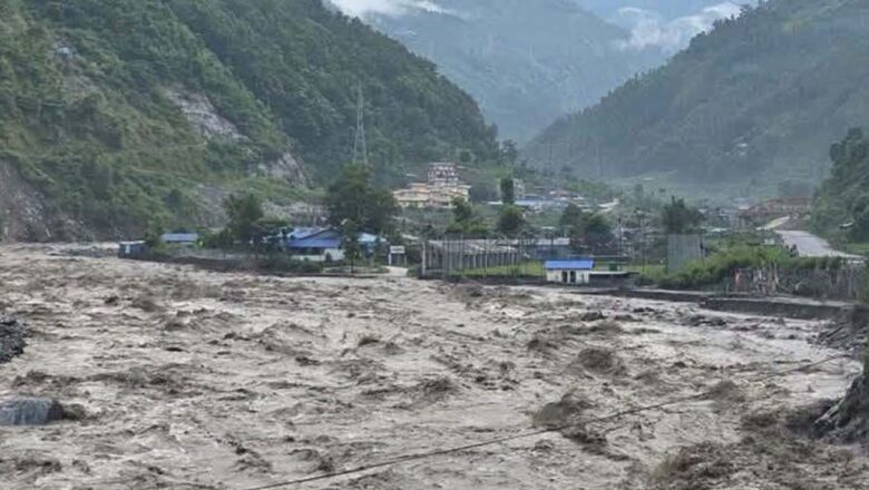 टिमुरे बजार ध्वस्त, सयौँ उद्वारको पर्खाइमा, कति बेपत्ता भए छैन हिसाब