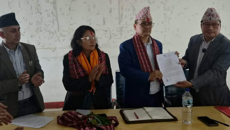 खोटाङमा ५० शय्याको अस्पताल कार्यान्वयन गर्न कोशी प्रदेशका स्वास्थ्यमन्त्रीलाई ज्ञापन